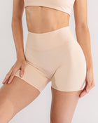 Sand Dollar Serene Shorts 4"